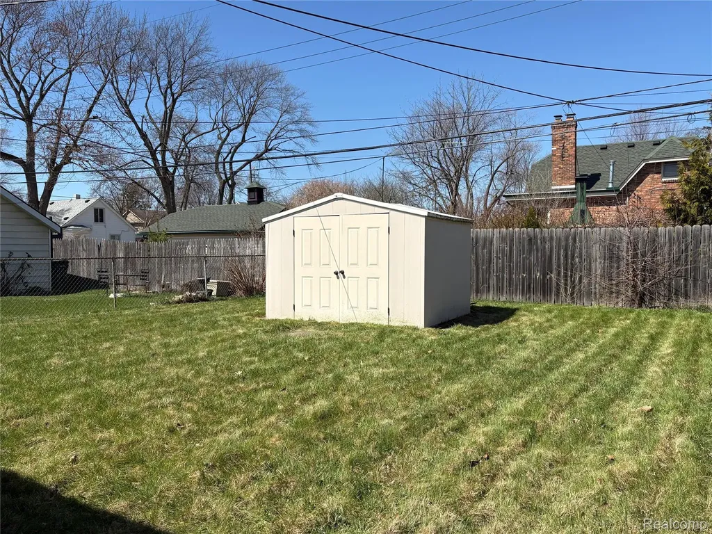164 W Browning Avenue Hazel Park City MI 48030