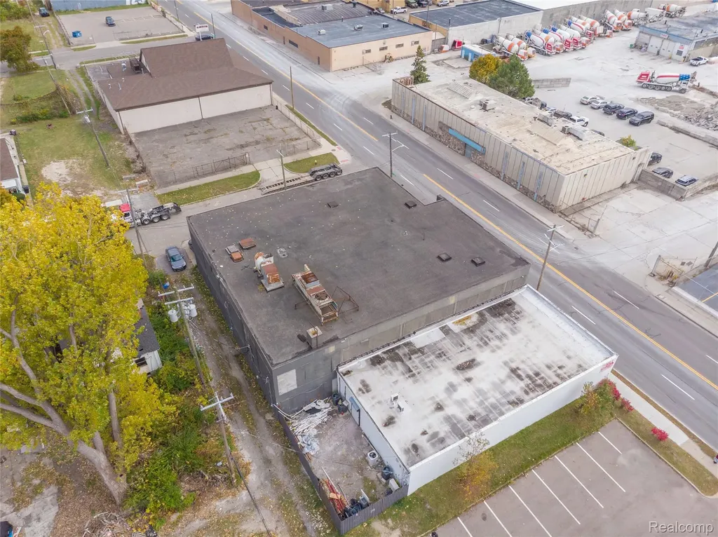 531 E 7 Mile Road Detroit City MI 48203