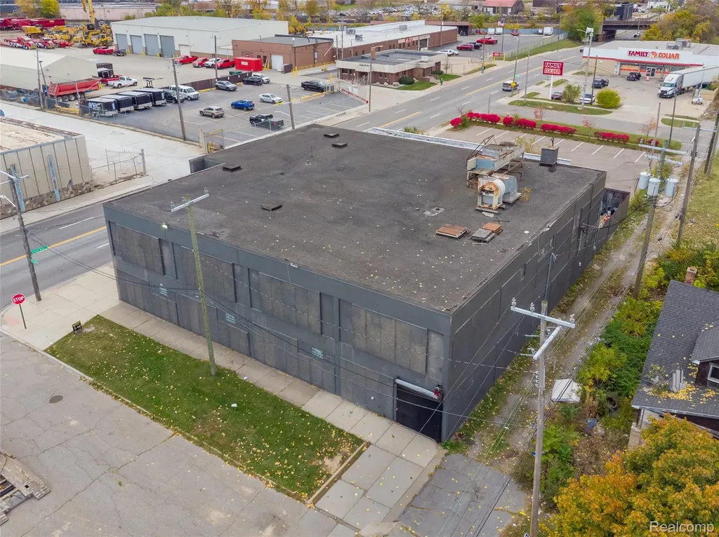 531 E 7 Mile Road Detroit City MI 48203