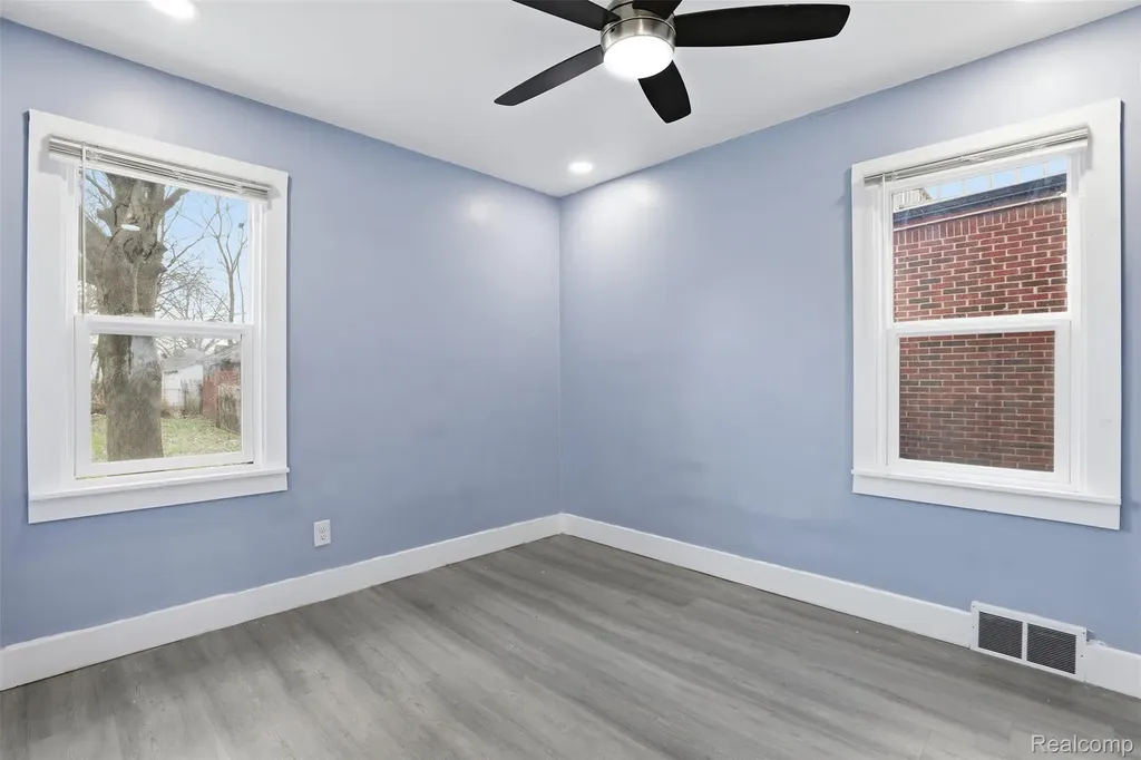 7474 E Robinwood Street Detroit City MI 48234