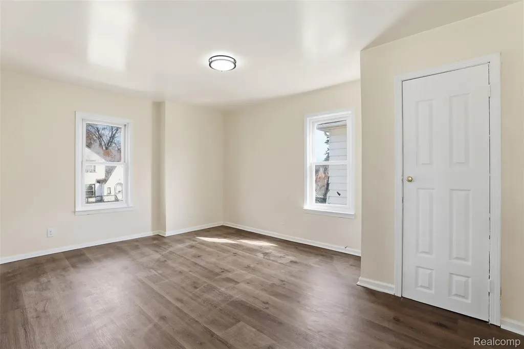 15881 Hartwell Street Detroit City MI 48227