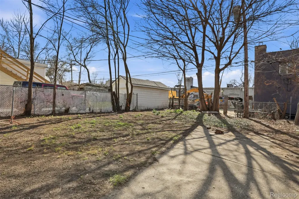 15881 Hartwell Street Detroit City MI 48227