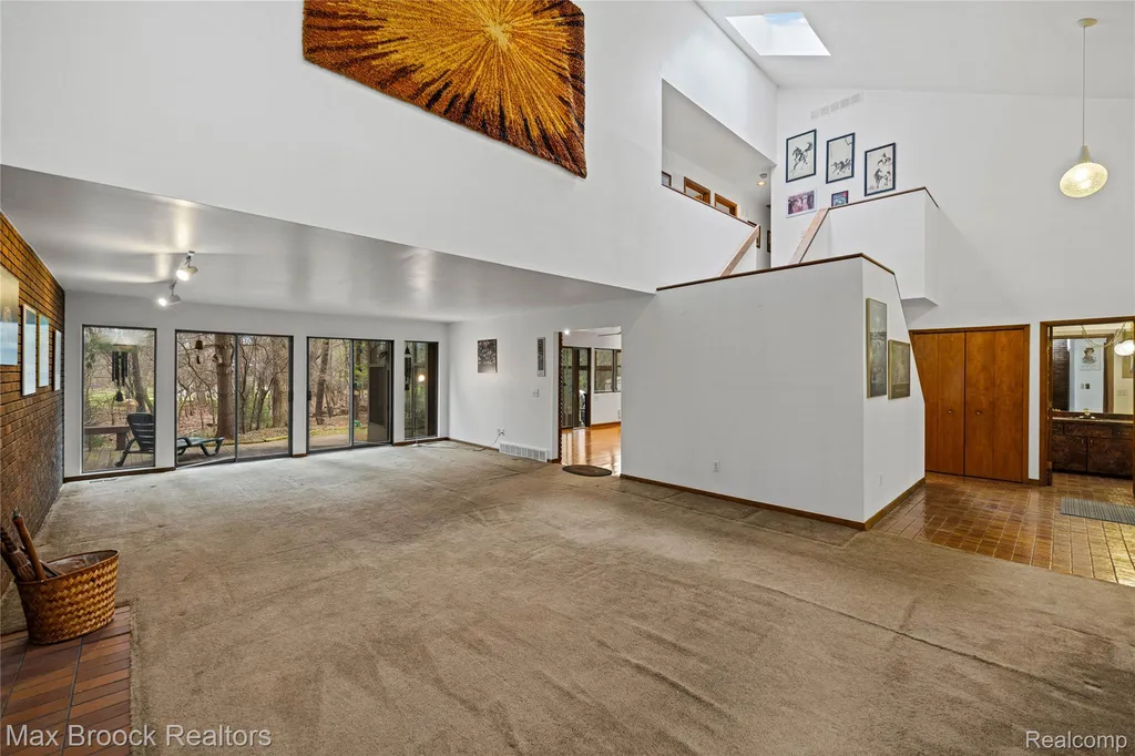 32674 Bingham Lane Bingham Farms Village MI 48025
