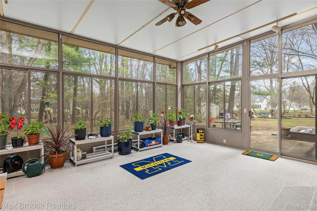 32674 Bingham Lane Bingham Farms Village MI 48025