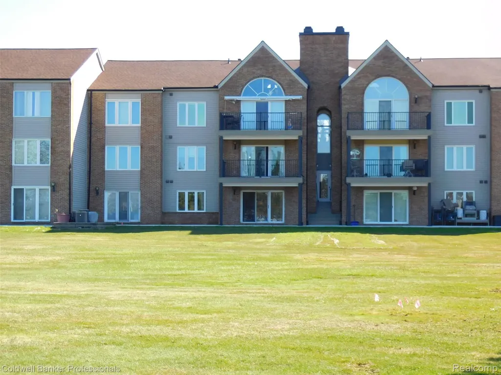 3436 Adams Shore Drive Waterford Charter Township MI 48329