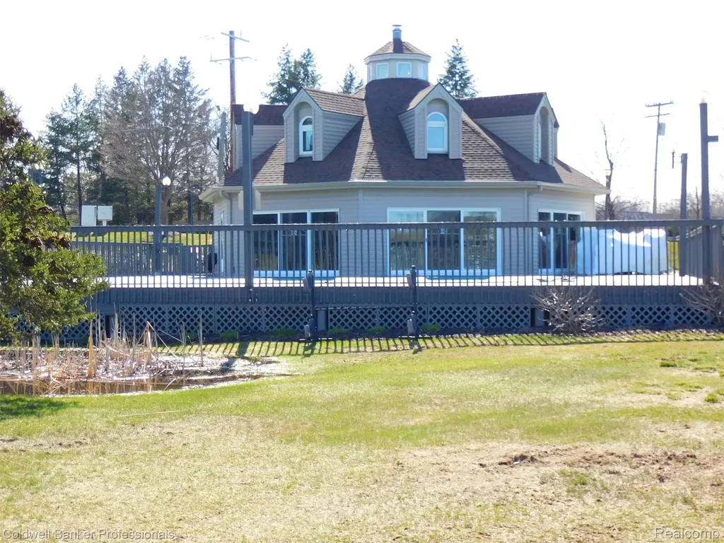 3436 Adams Shore Drive Waterford Charter Township MI 48329