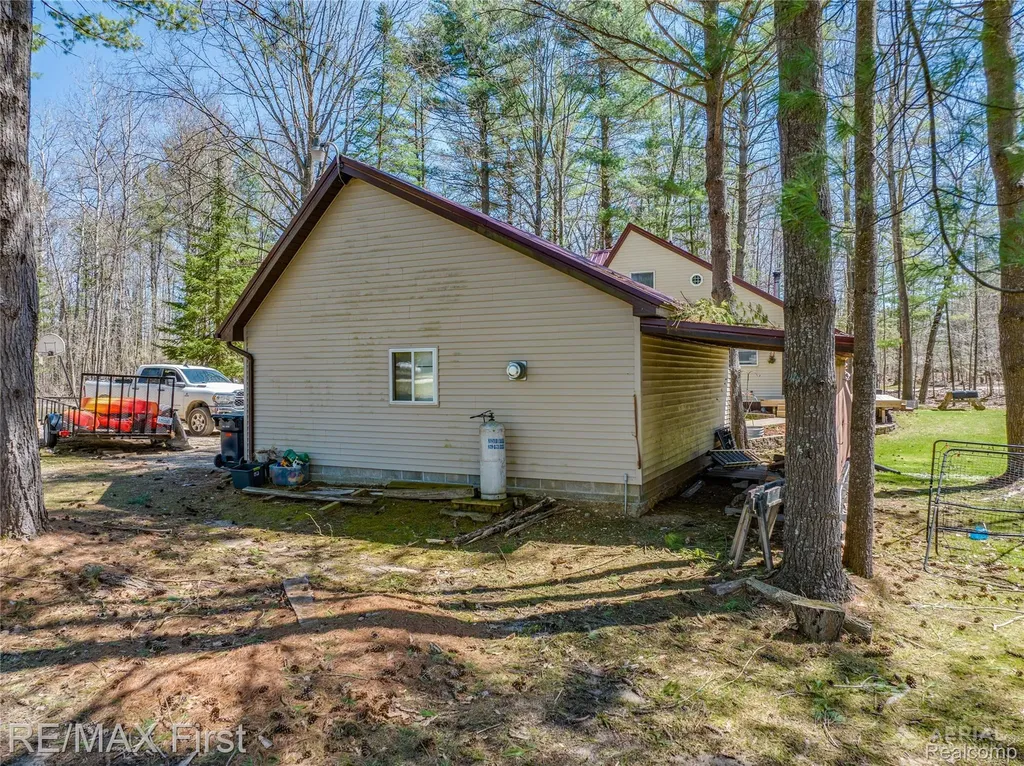 2063 Victoria Court Hill Township MI 48635