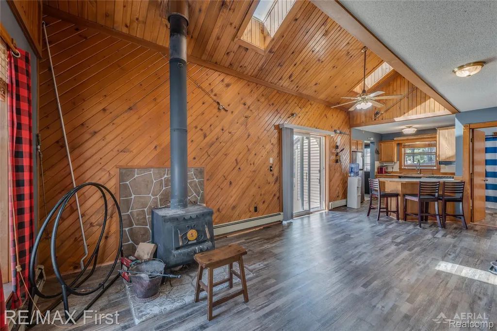 2063 Victoria Court Hill Township MI 48635