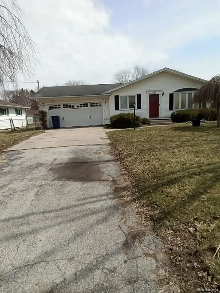 4141 Amelia Drive Spaulding Township MI 48601
