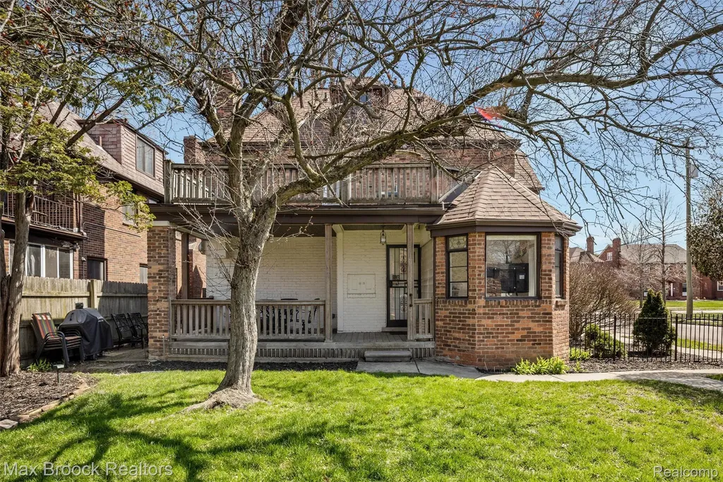18001 Birchcrest Drive Detroit City MI 48221