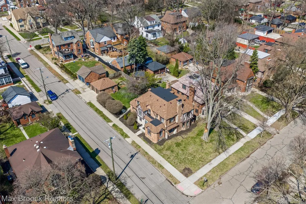 18001 Birchcrest Drive Detroit City MI 48221