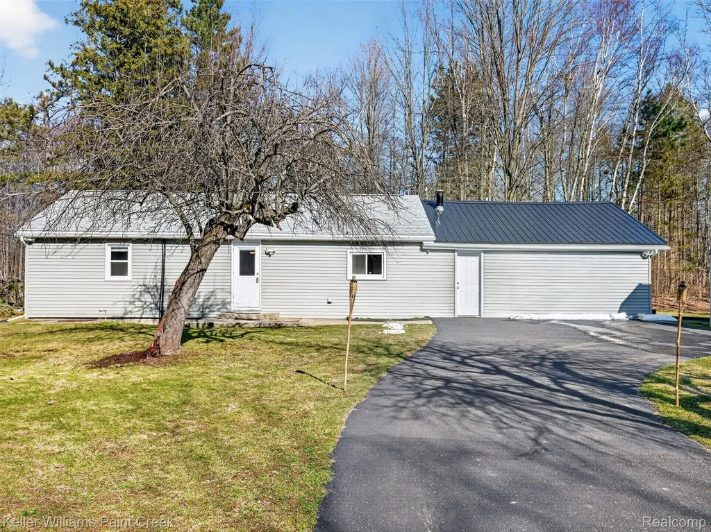 2800 Arrowhead Trail Curtis Township MI 48737