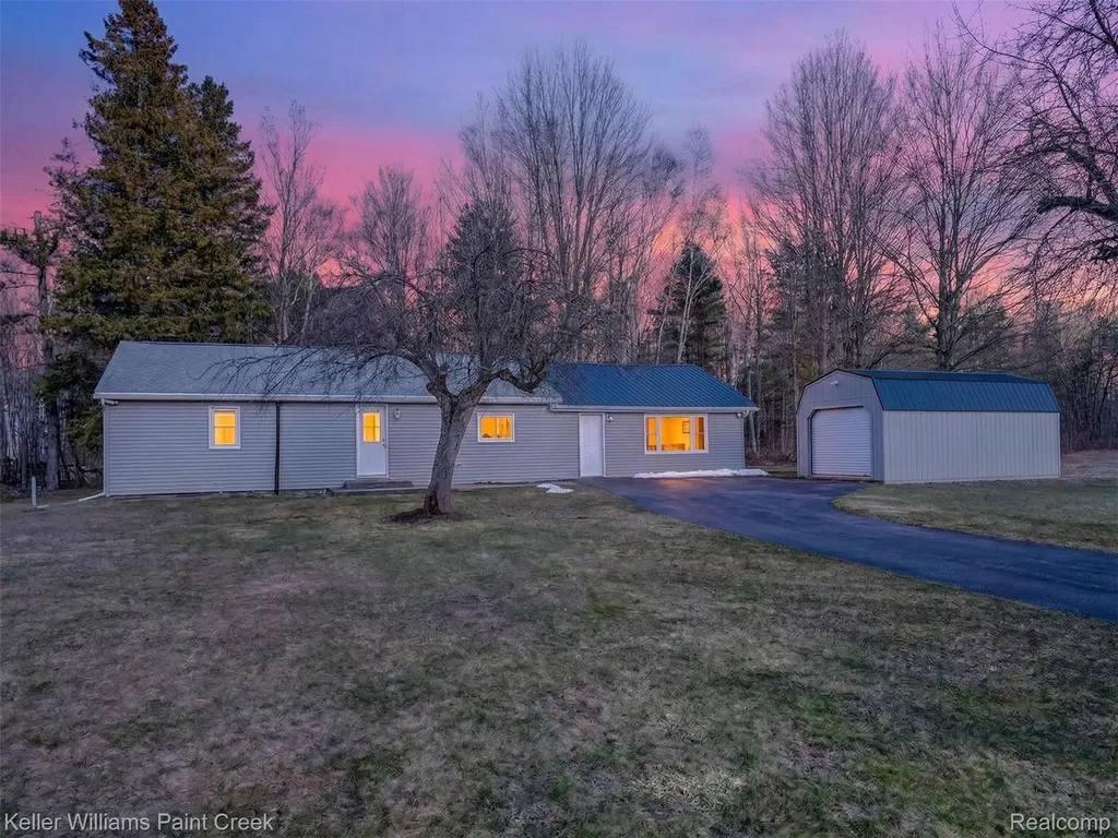 2800 Arrowhead Trail Curtis Township MI 48737