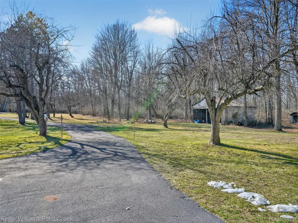 2800 Arrowhead Trail Curtis Township MI 48737