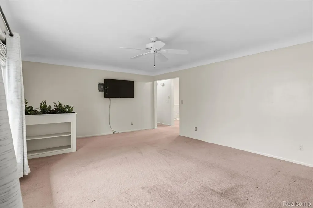 11840 Woodland Drive Venice Township MI 48449
