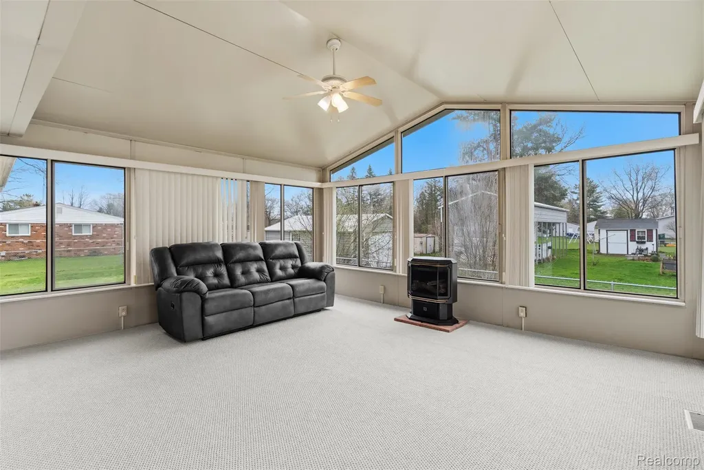 11840 Woodland Drive Venice Township MI 48449