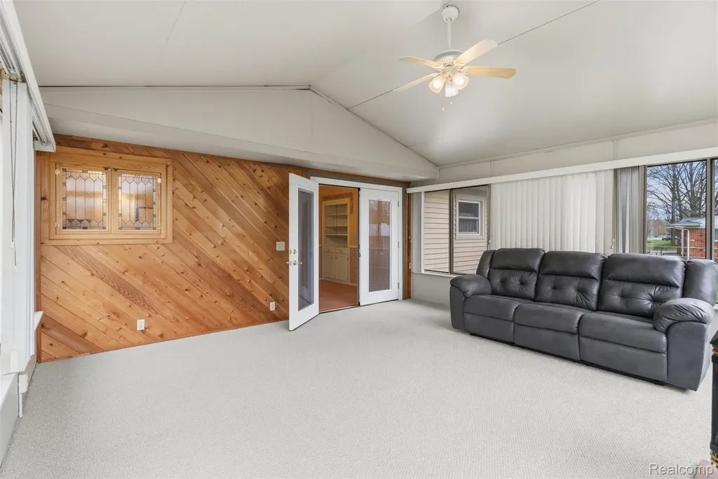 11840 Woodland Drive Venice Township MI 48449