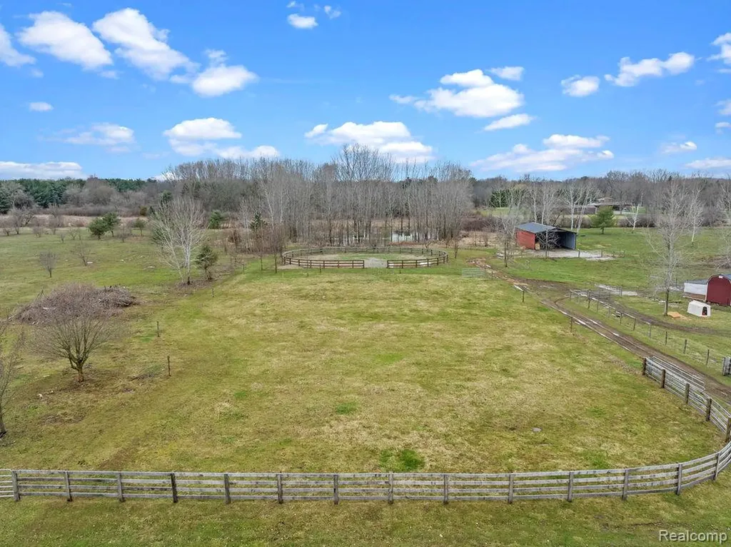 7200 E Potter Road Davison Township MI 48423
