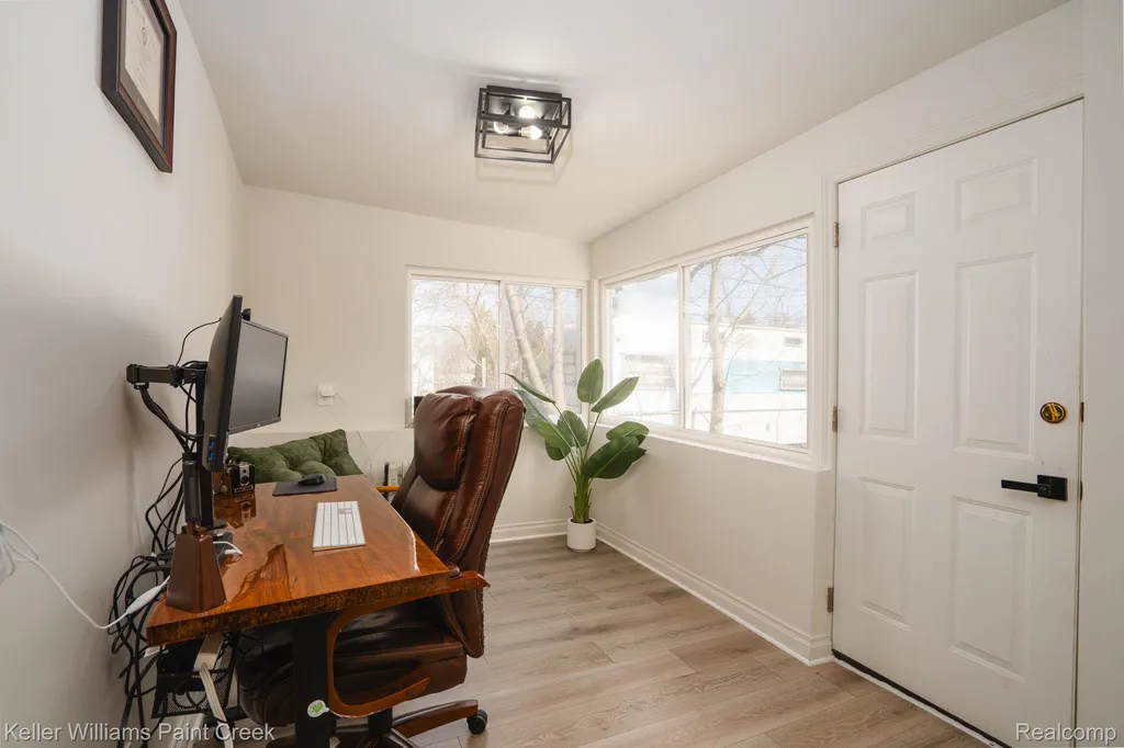 21414 Westview Avenue Royal Oak Charter Township MI 48220