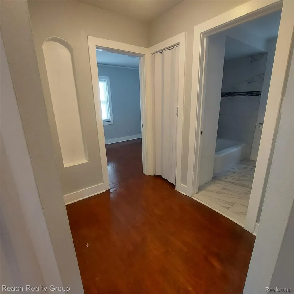 18076 Washburn Street Detroit City MI 48221