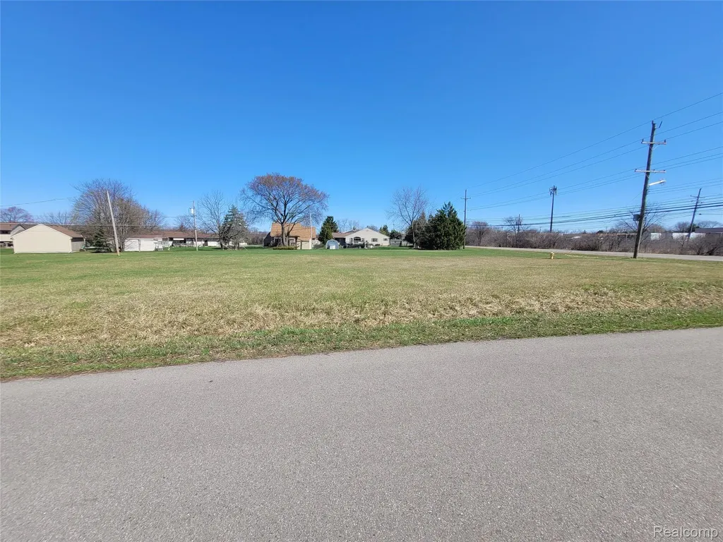 00 Little Mack Clinton Charter Township MI 48036