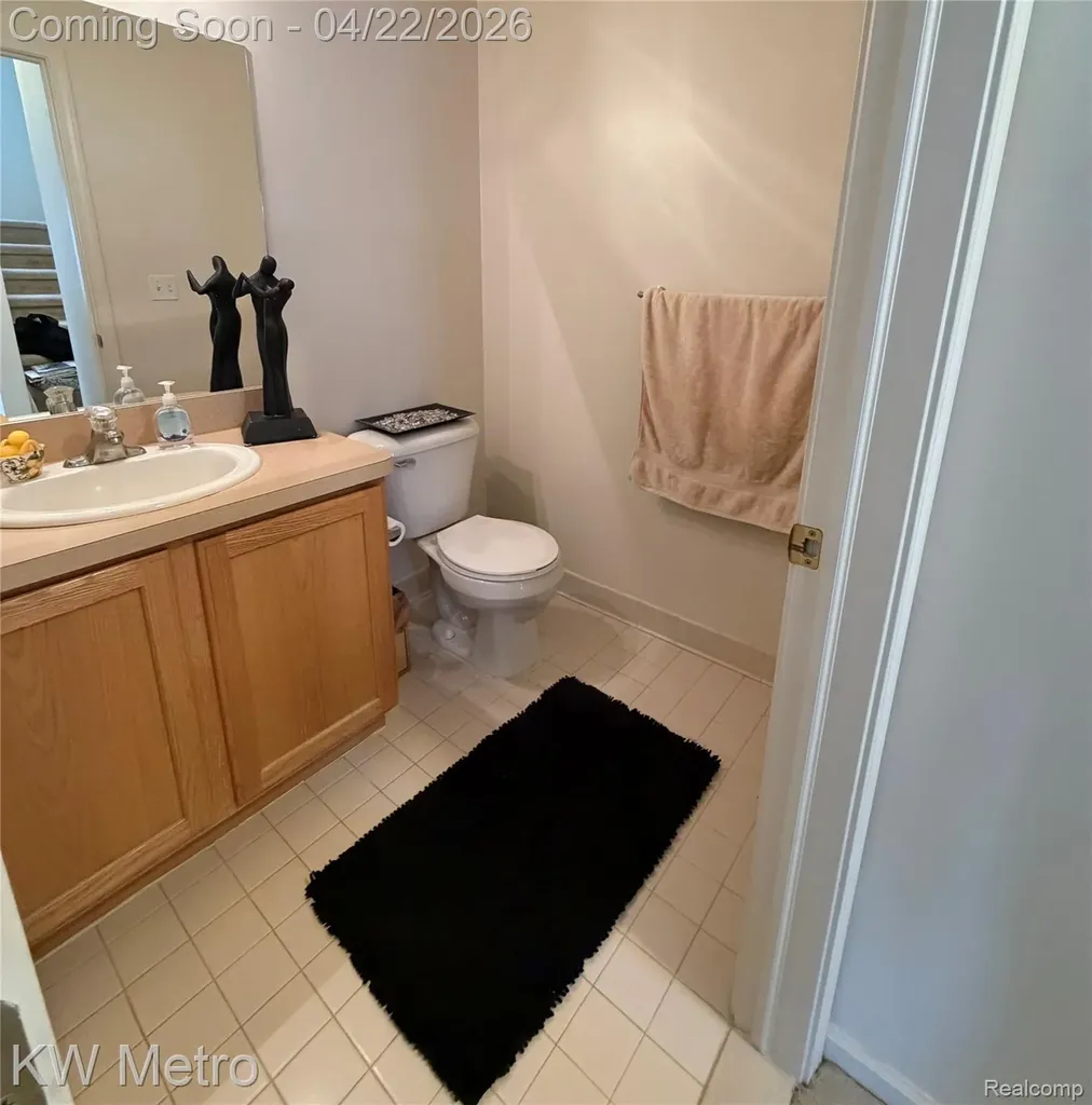 25409 Saint James Southfield City MI 48075