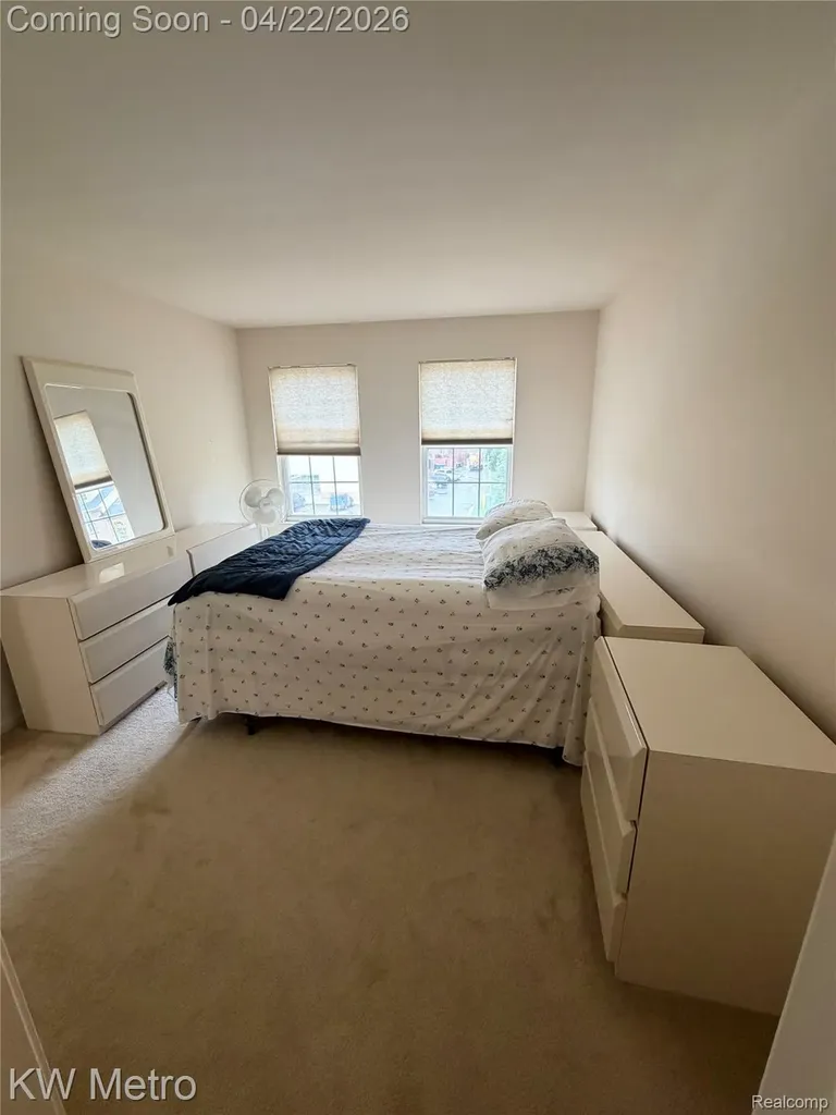 25409 Saint James Southfield City MI 48075