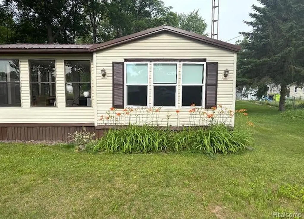 1125 Oakwood Street Billings Township MI 48612