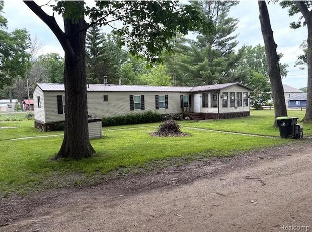 1125 Oakwood Street Billings Township MI 48612