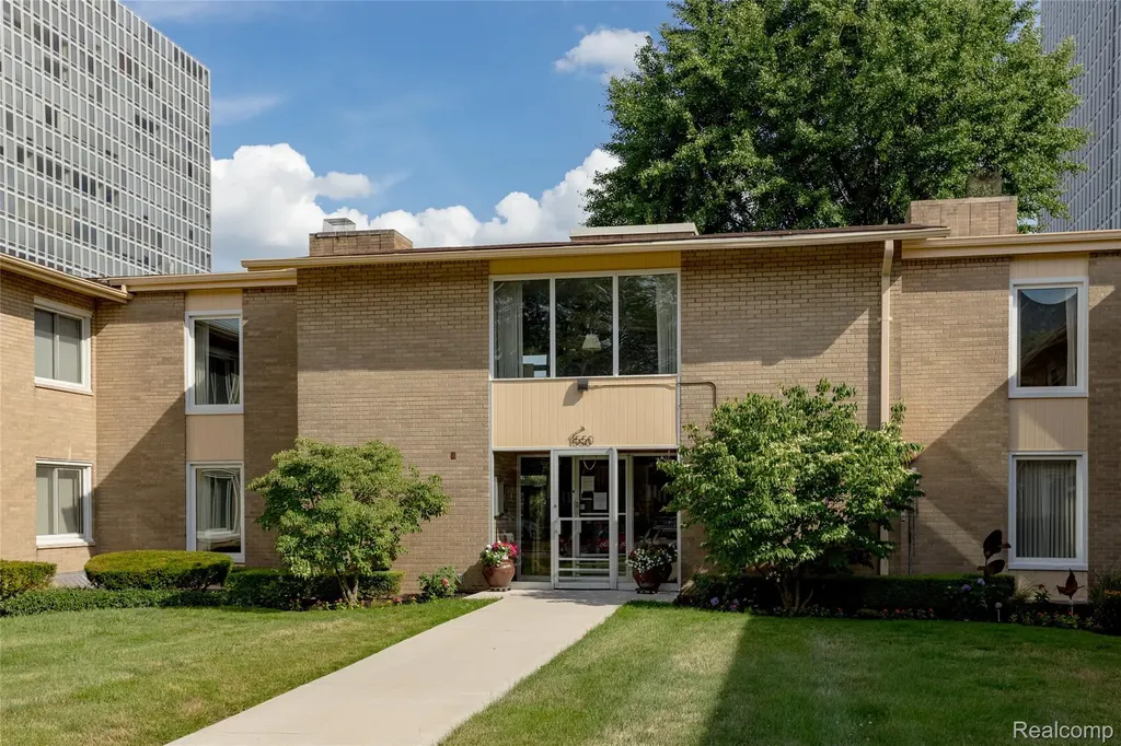 1550 Cherboneau Detroit City MI 48207