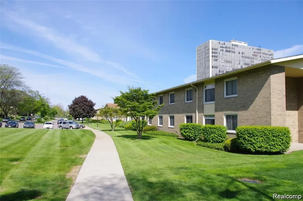 1550 Cherboneau Detroit City MI 48207