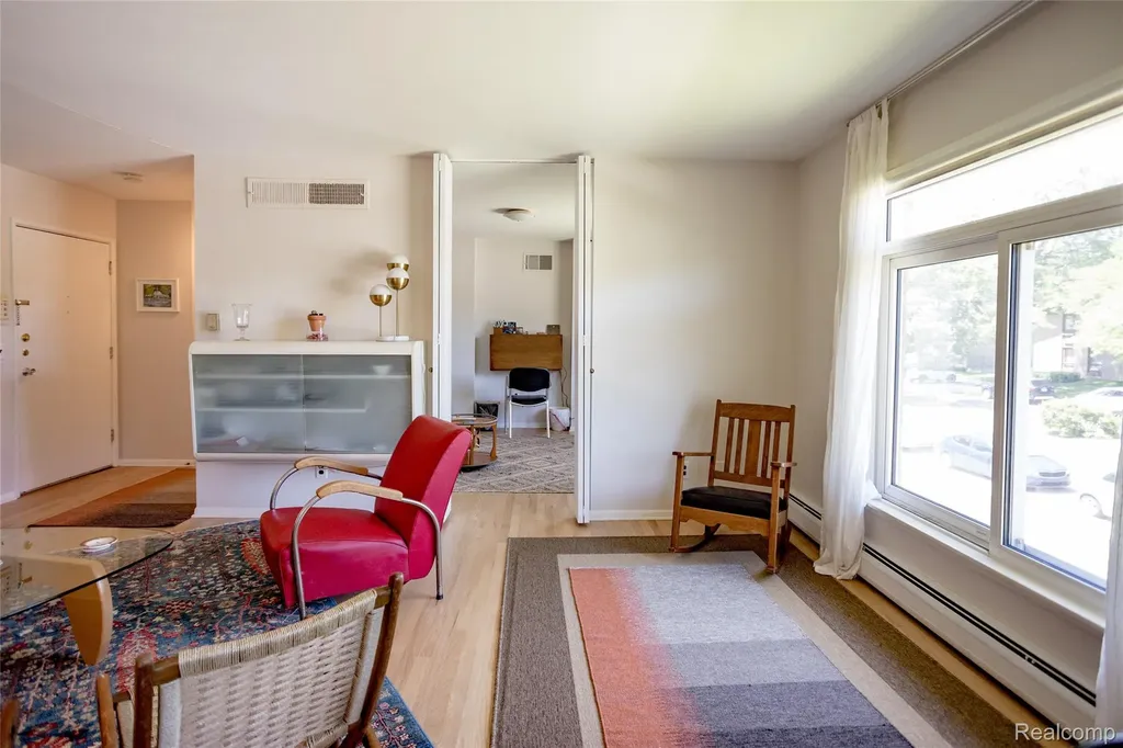1550 Cherboneau Detroit City MI 48207