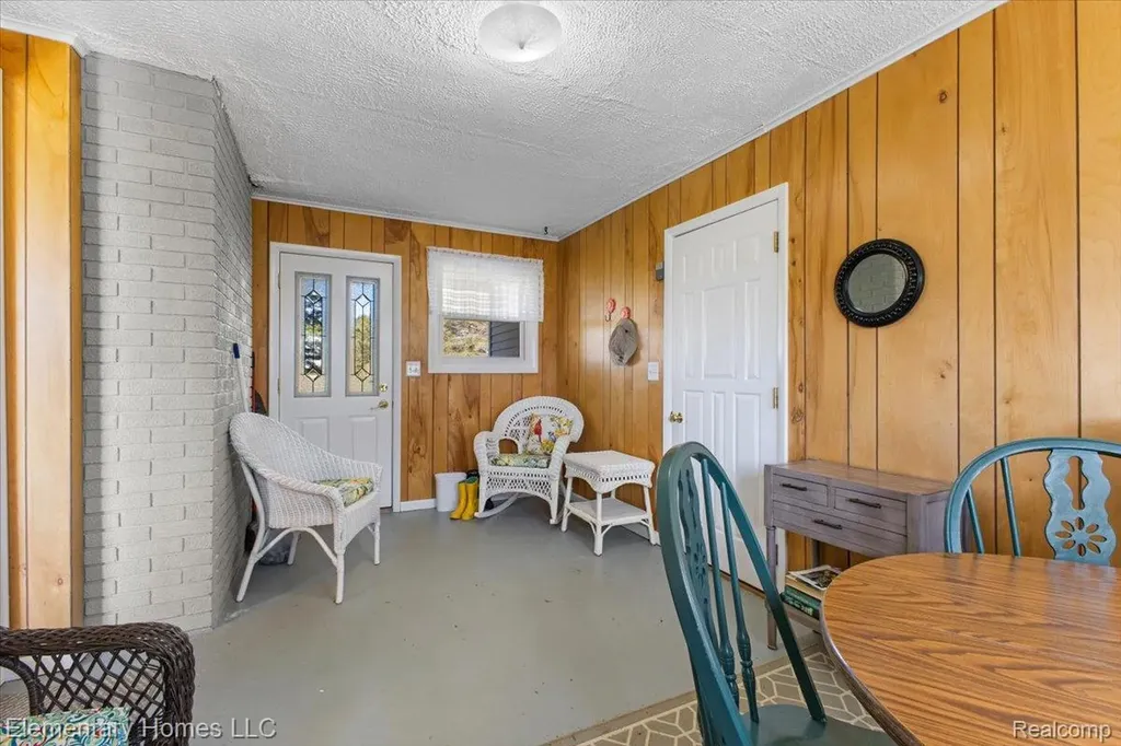 1650 Cove Road Wales Township MI 48027