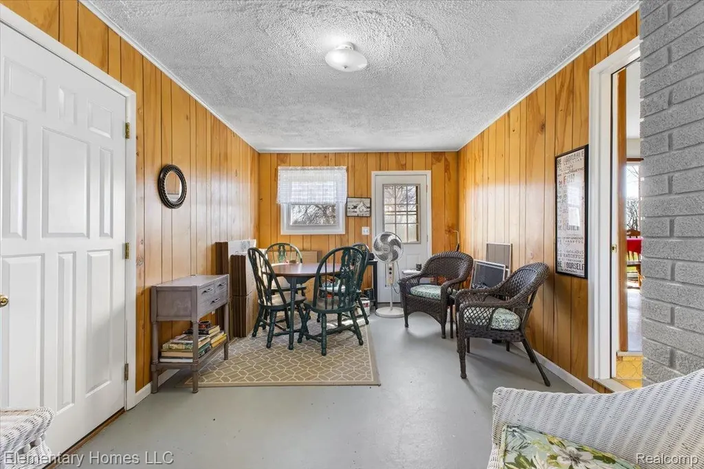 1650 Cove Road Wales Township MI 48027