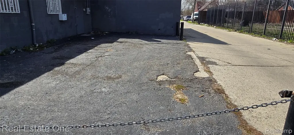 16000 W Warren Avenue Detroit City MI 48228