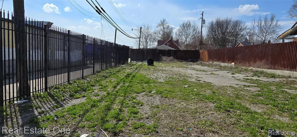 16000 W Warren Avenue Detroit City MI 48228
