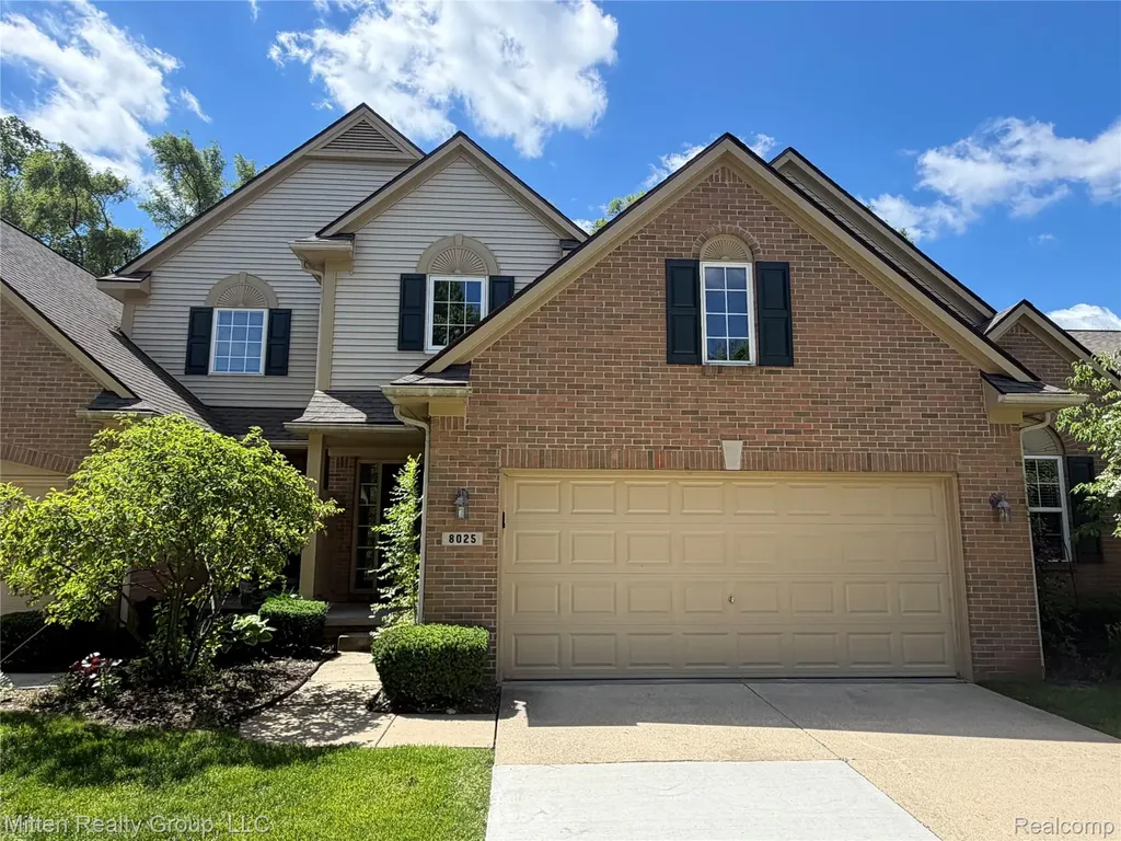8025 Springdale Drive White Lake Charter Township MI 48386