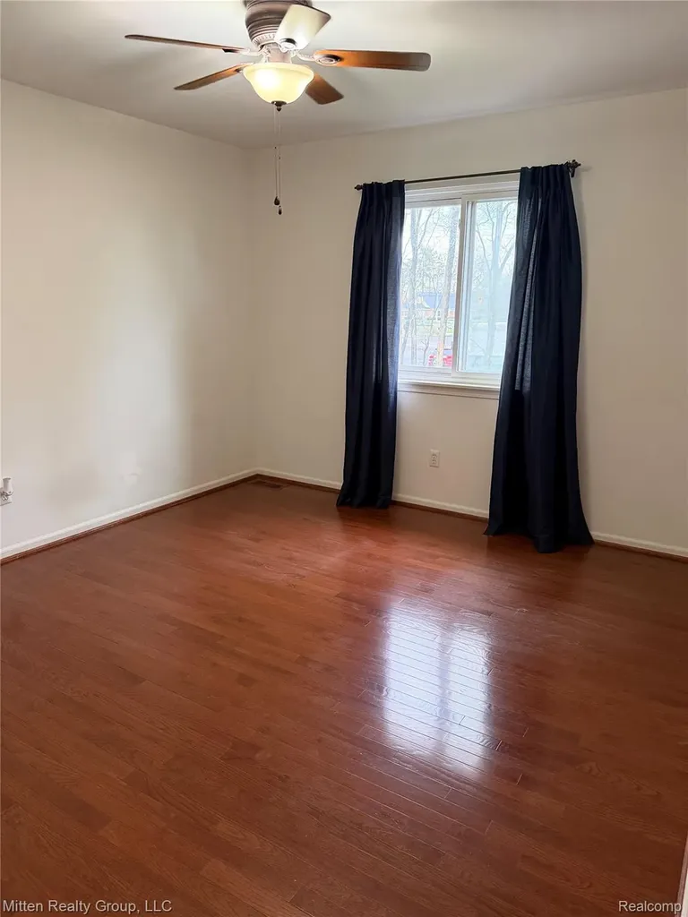 8025 Springdale Drive White Lake Charter Township MI 48386