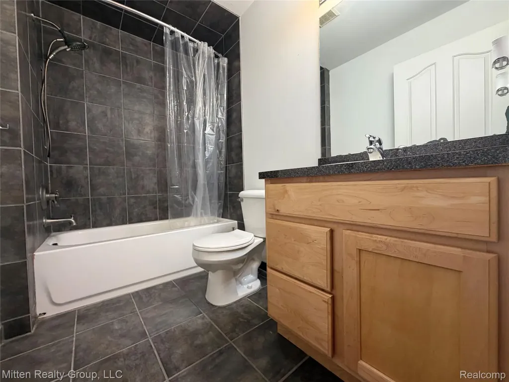 8025 Springdale Drive White Lake Charter Township MI 48386