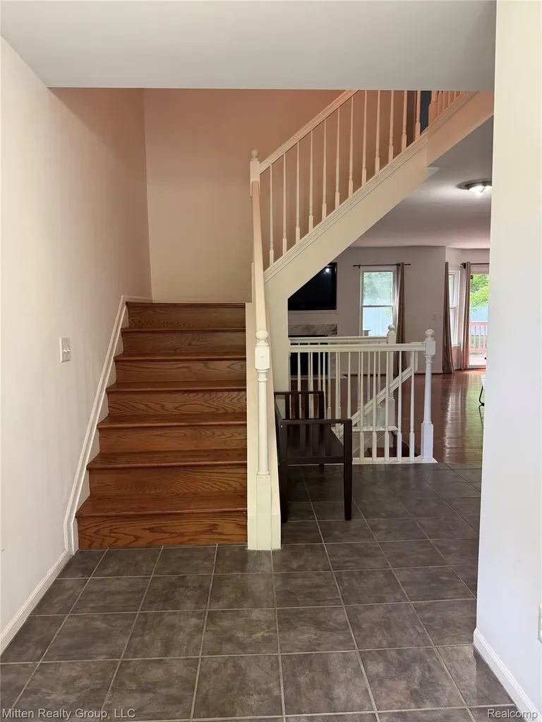 8025 Springdale Drive White Lake Charter Township MI 48386