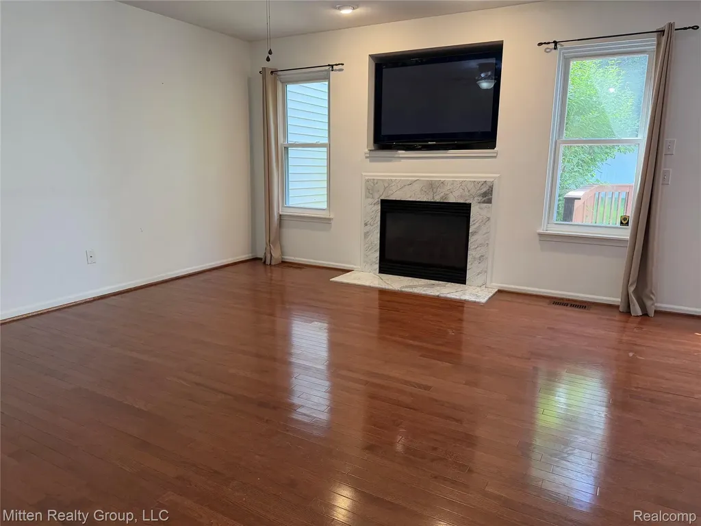 8025 Springdale Drive White Lake Charter Township MI 48386