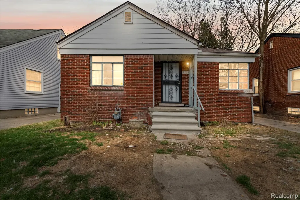 18734 Stahelin Avenue Detroit City MI 48219