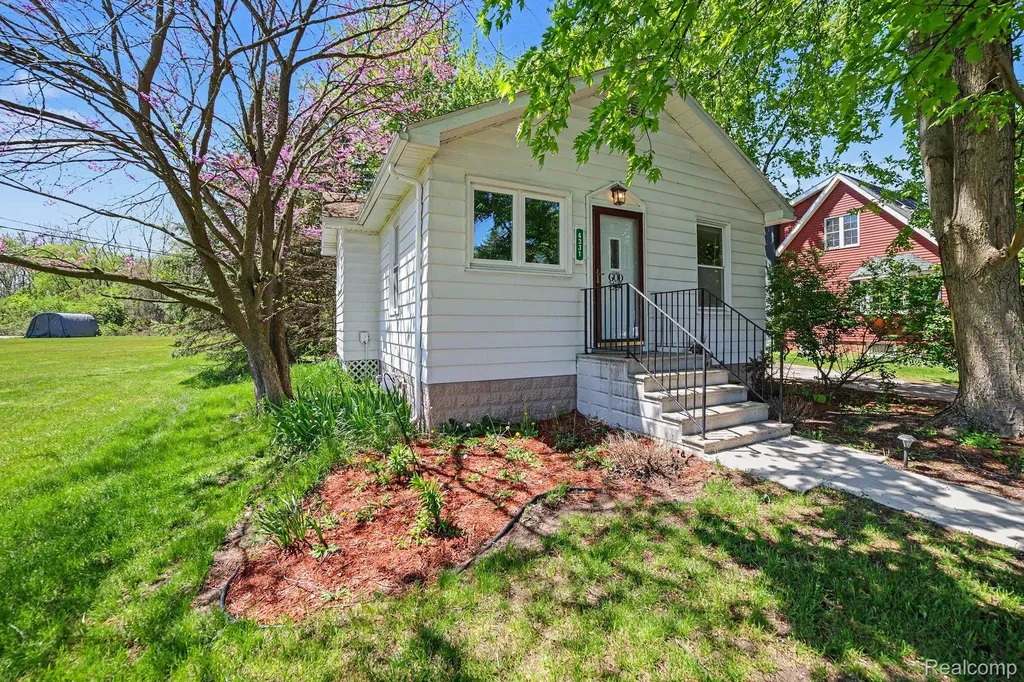 4331 N Michigan Avenue Carrollton Township MI 48604