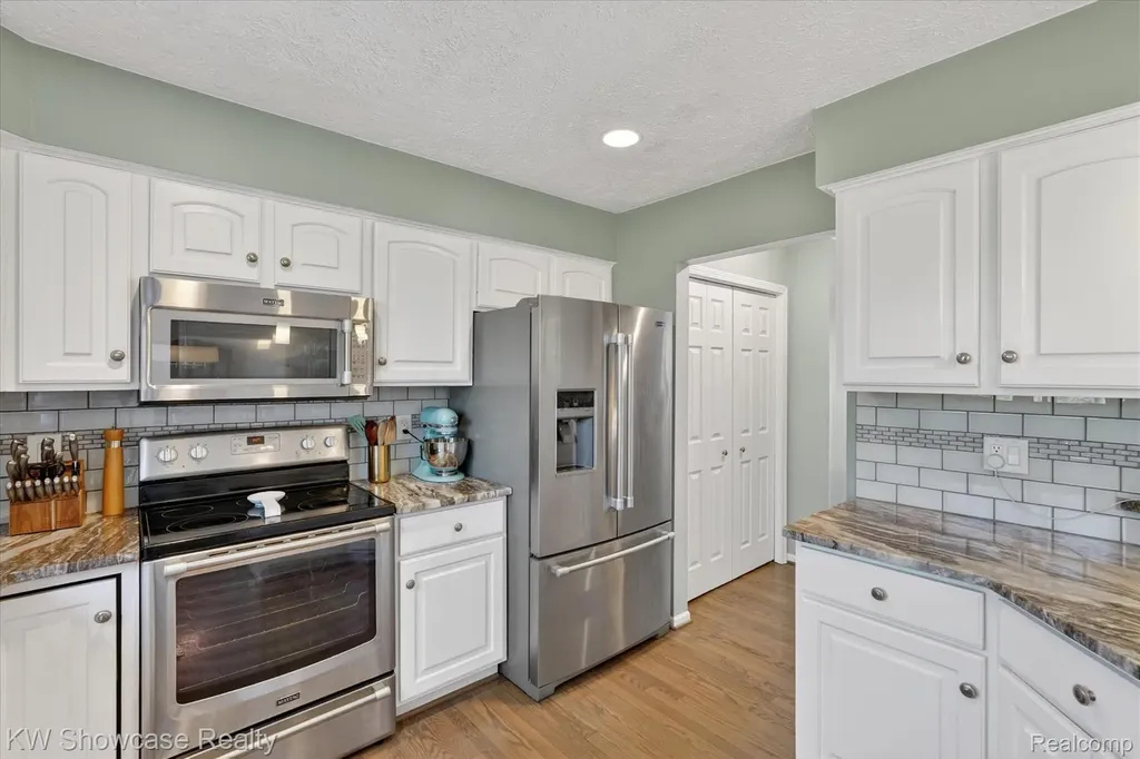 6626 Ridgeview Drive Independence Charter Township MI 48346