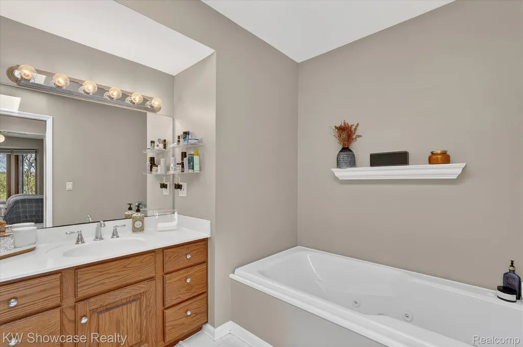 6626 Ridgeview Drive Independence Charter Township MI 48346