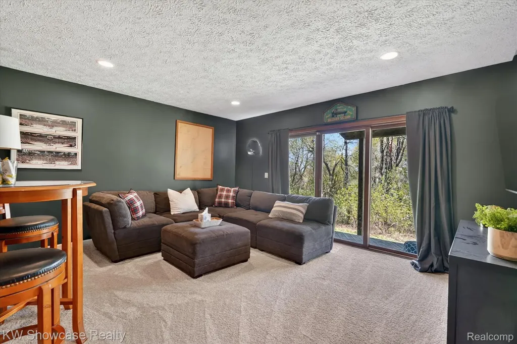 6626 Ridgeview Drive Independence Charter Township MI 48346