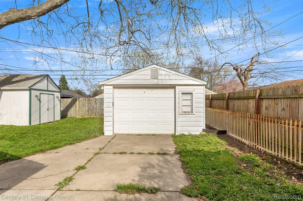 8075 William Street Taylor City MI 48180