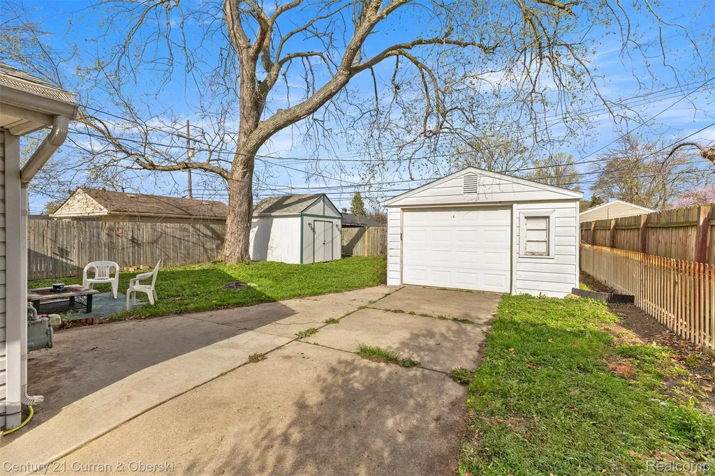 8075 William Street Taylor City MI 48180