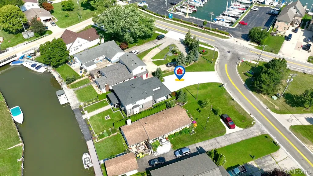 39611 Lakeshore Drive Harrison Charter Township MI 48045