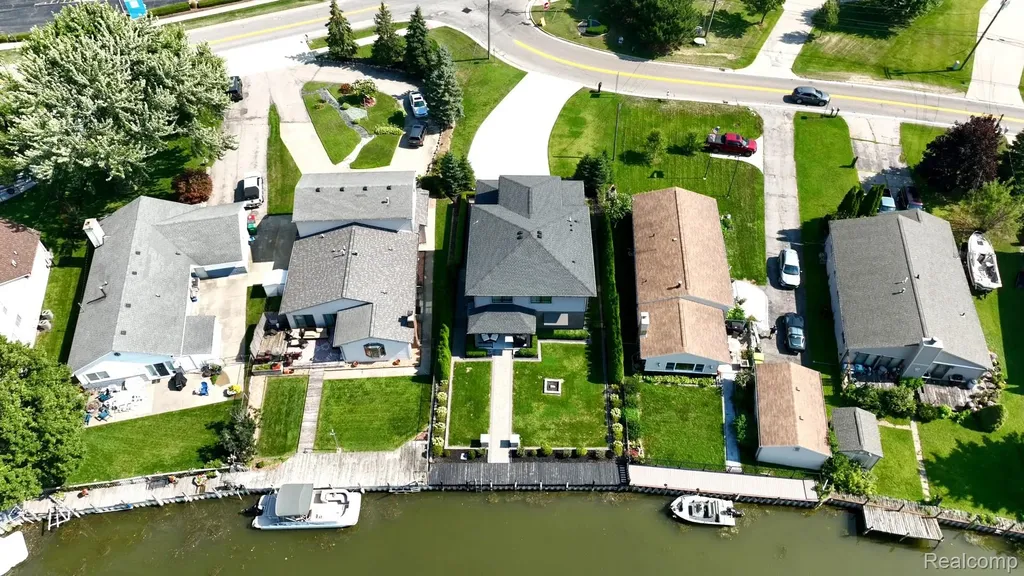 39611 Lakeshore Drive Harrison Charter Township MI 48045